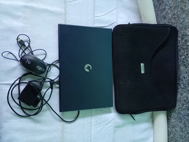 Vende-se este notebook da marca positivo funcionando perfeitamente