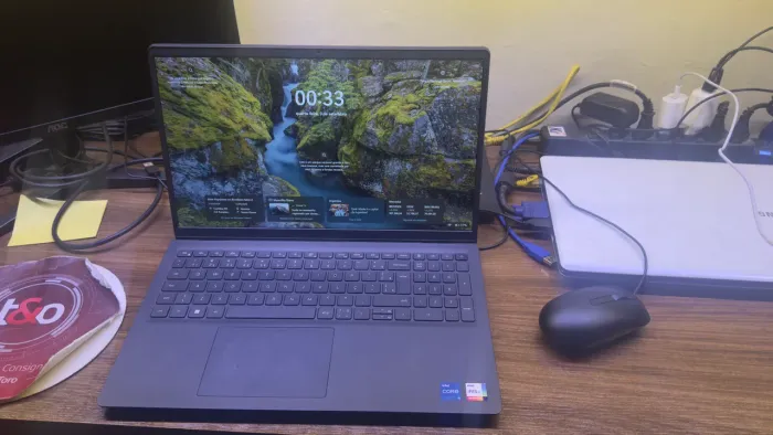 Notebook Dell Inspiron 15 3520 - Intel i5 12ª Ger / 16GB RAM / SSD 1TB / Tela 120Hz