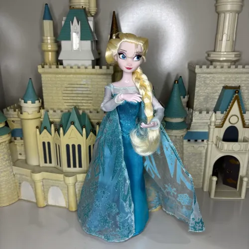 Boneca Elsa de Frozen - Disney Store