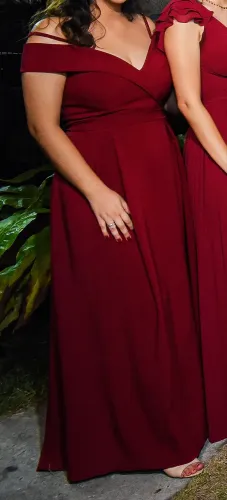 Vestido marsala de festa
