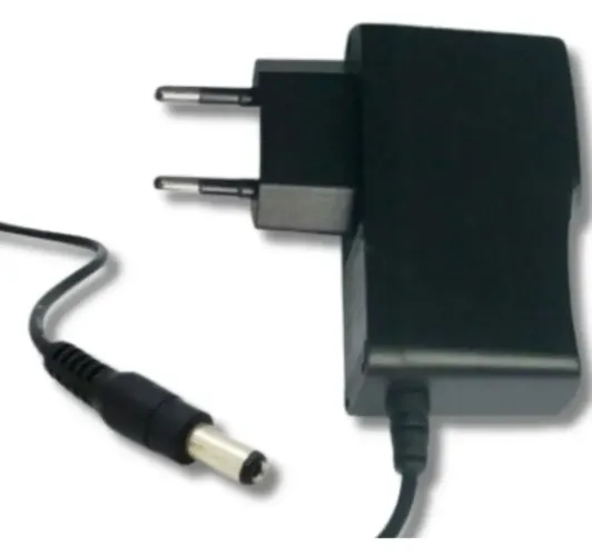 Fonte De Alimentação Bivolt 5v 2a P4 Compatível Tv Box
