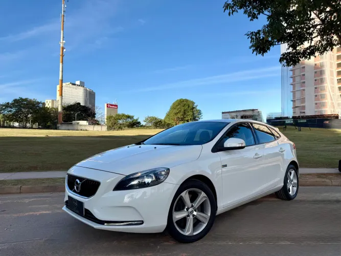 Volvo V40 T-4 Kinetic 2.0 Aut. 2018