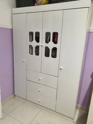 Guarda Roupa Infantil 4 portas 3 gavetas