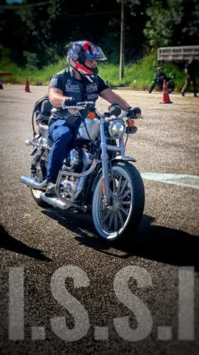 Sportster 883 IMPECÁVEL. 39.900,00