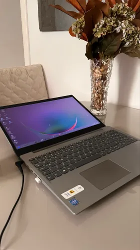 Notebook Lenovo IdeaPad S145 4GB - Completo com Mouse e Teclado - Bom estado