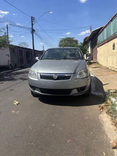Fiat Siena EL 1.4 MPI Fire Flex 8V 4P 2013