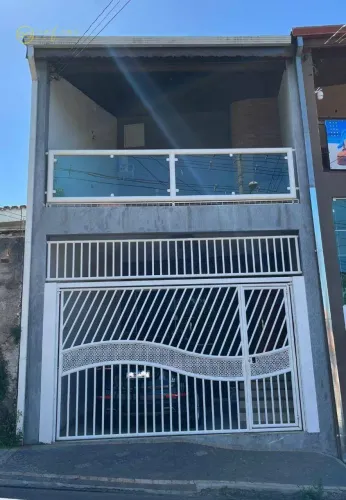 Casa Sobrado com 3 dormitórios, sendo 1 suíte à venda, 178 m² por R$ 371.000 - Vila Mineir