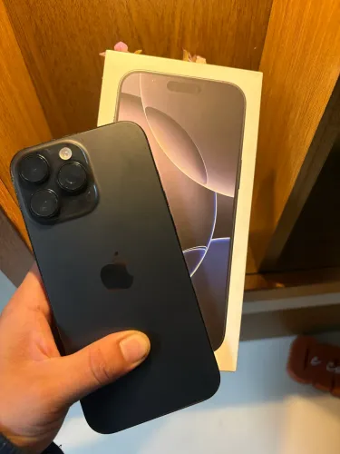 iPhone 16 pro max 256gb
