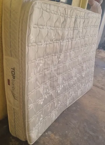Colchão pelmex casal 140mt molas ensacada individualmente valor $280 reais