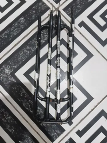 garupa de bicicleta maleável para todos os tipos de bike ela foi usada para uma montadi