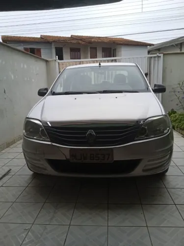 Renault Logan Authentique Hi-flex 1.0 16V 4P 2013