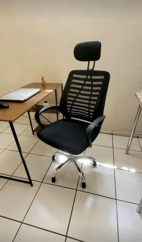 Cadeira de Escritório Executiva Ergonômica (Nova na caixa) - FRETE GRÁTIS