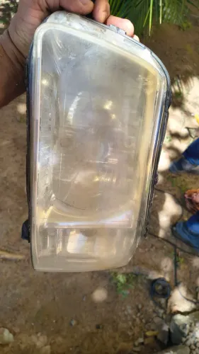 Farol original do uno de 2005 e 2013