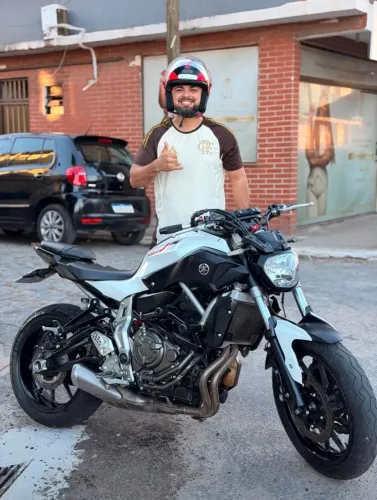 YAMAHA MT-07 2016 ABS - BRANCA