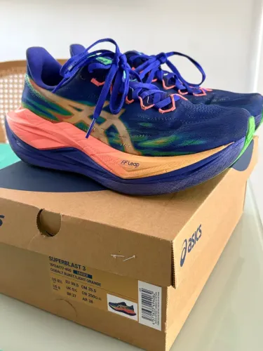 Tênis Asics Superblast 3 - 37 (pouco usado)