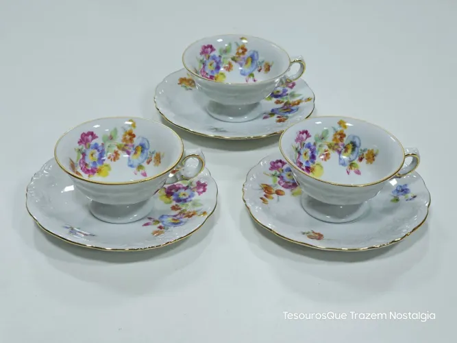 3 Lindas Xícaras em Porcelana Polonesa Wawd com Imagens de Flores