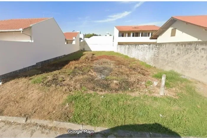 Sem Dor de Cabeça: Terreno PERFEITO e PLANO de 375m² no Centro de Tijucas