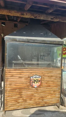Churrasqueira profissional grande