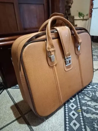 Mala de Viagem Vintage ? Excelente peça para uso ou como item de decoração!