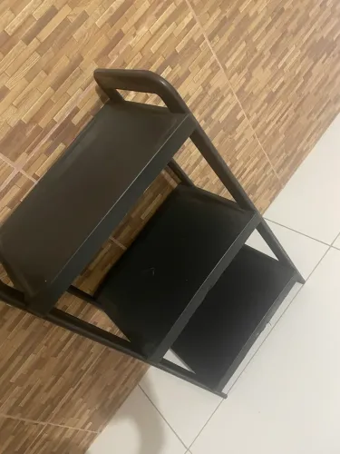Estante plástica desmontável
