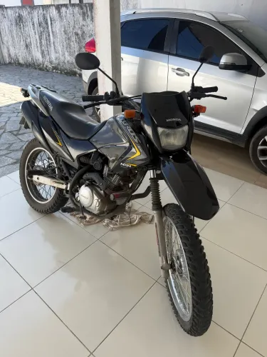 Vende-se bros 150