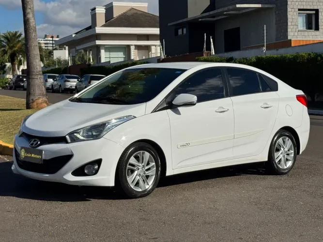 Hyundai HB20S Premium 1.6 Flex 16V Aut. 4P 2014