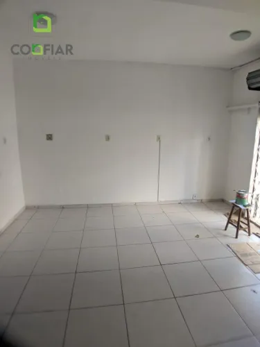 Loja para Aluguel - 30m² no Bairro Alípio de Melo