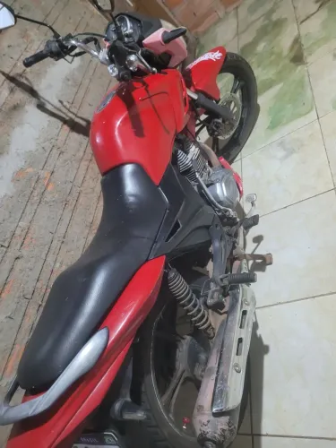 Moto dafra 150 a partida ano 2015 atrasada