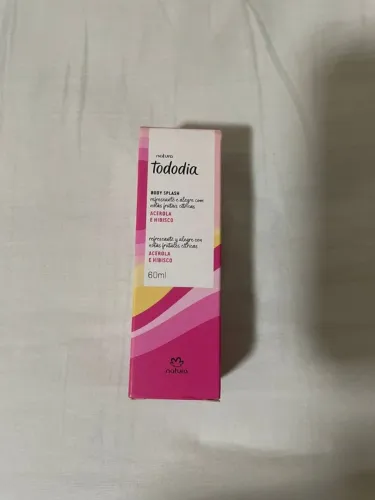 natura tododia body splash refrescante com acerola e hibisco, notas frutais cítricas, 60ml