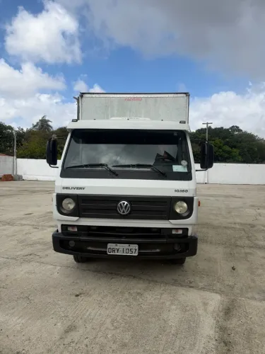 VW 10.160 Baú Facchini