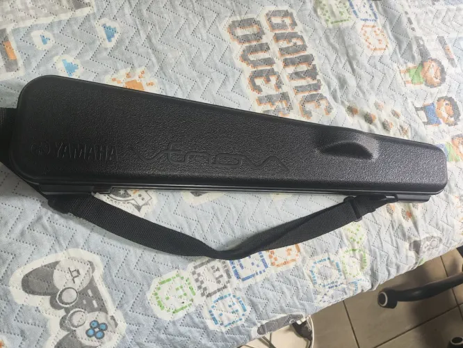 Saxofone Yamanha Venova YVS100