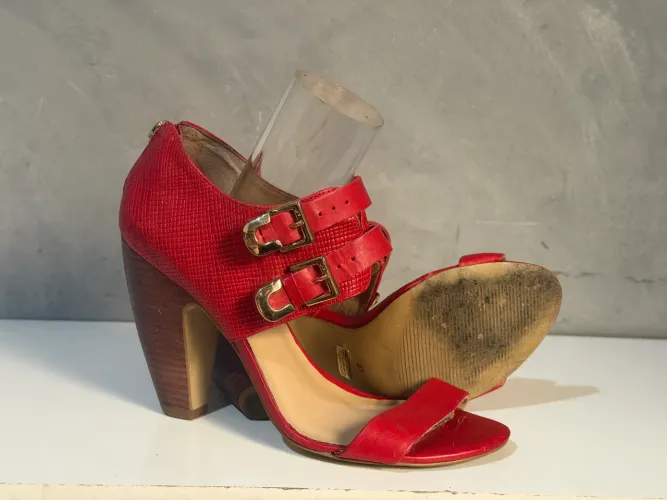 Sandália Jorge Bischoff 37 - outlet