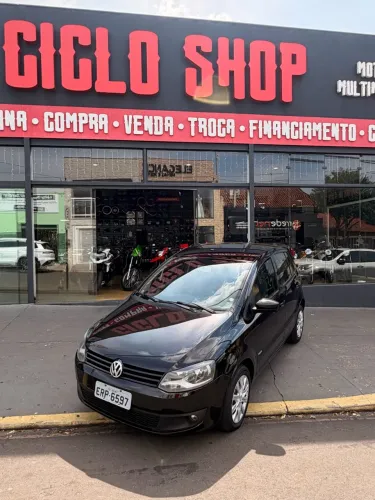 Volkswagen Fox 1.0 MI Total Flex 8V 5P 2011