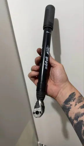 Bomba de ar de mão para bicicleta