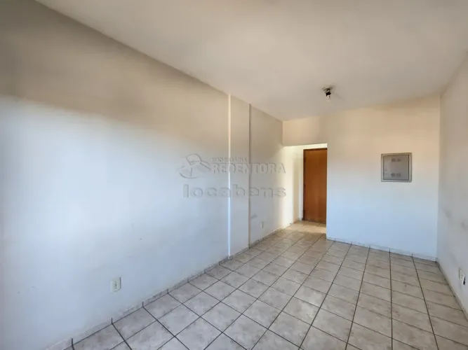 Vila Ercilia, apartamento de 02 dormitórios, 01 vaga de garagem coberta.