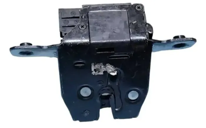 Fechadura Elétrica Tampa Tras Spin/Onix (Usado) - Compatível com Chevrolet Spin 2020