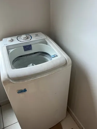 Máquina de lavar em perfeito estado