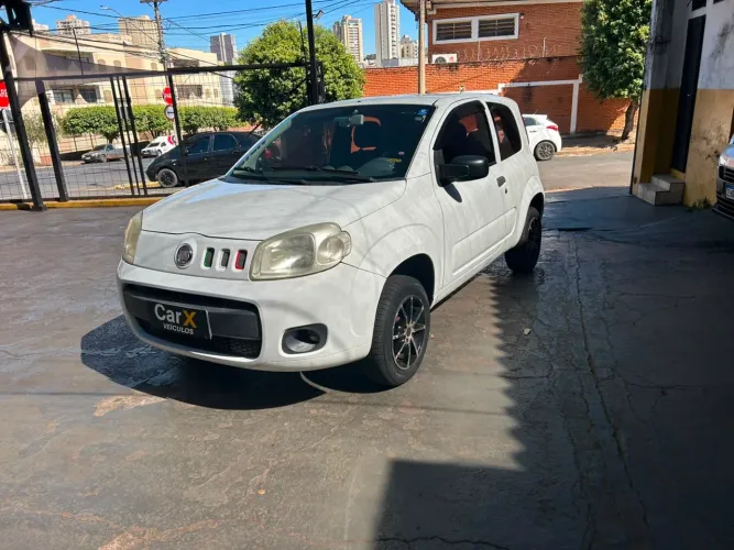 Fiat Uno Vivace/rua 1.0 EVO Fire Flex 8V 5P 2014