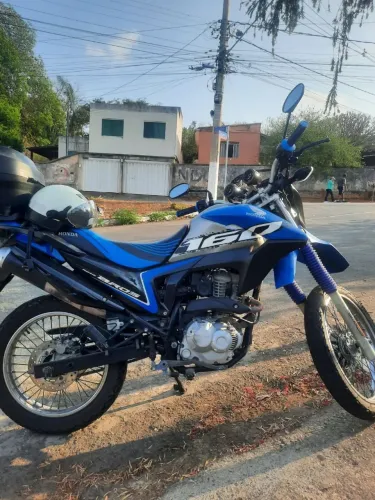 VENDO BROS SEGUNDO DONO MOTO MUITO NOVA / PNEUS NOVOS