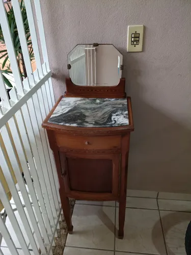 Vendo mini penteadeira 