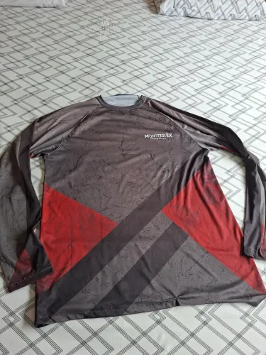 Blusa PESCA Manga longa Estampa TUCUNARE. CIDADE BAURU