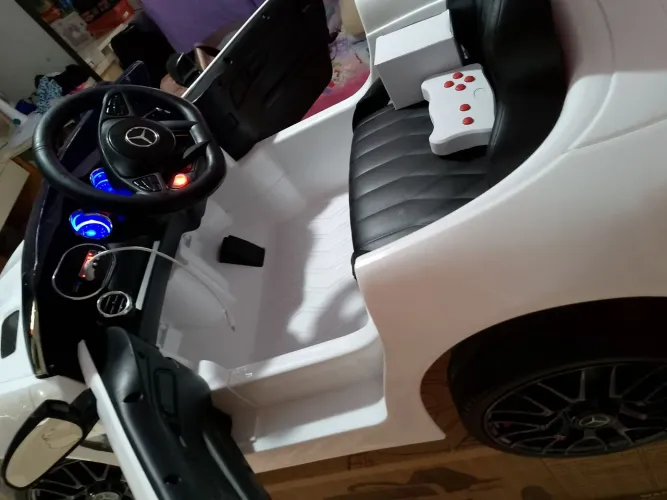Carrinho elétrico para criança