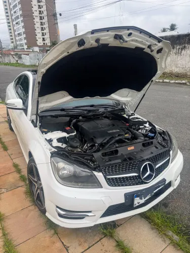 Mercedes-Benz C-180 CGI Coupe Sport 1.6 TB 16V Aut. 2014