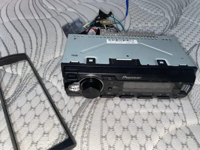 Som Automotivo Pioneer MP3 Player Rádio AM/FM - Bluetooth USB Auxiliar MVH-S218BT