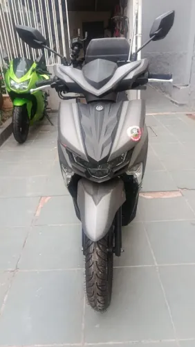 Yamaha Neo 125 única dona baixo km