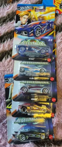 Hot Wheels AcceleRacers Silver Series