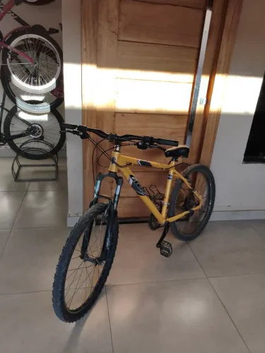 Bicicleta aro 26 gios xc pro toda Shimano alivio