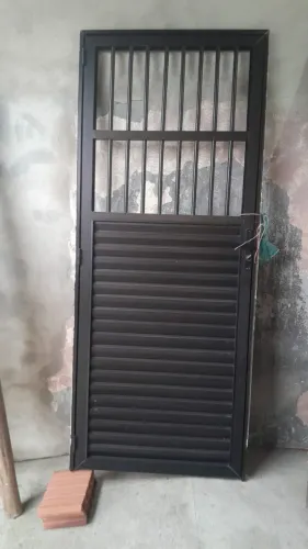 Porta em Alumínio