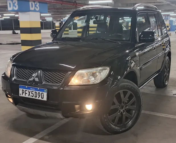 Mitsubishi Pajero TR4 2.0 Flex 16V 4X2 Aut. 2013
