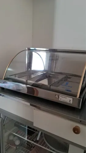 Vende balcão e estufa para comércio